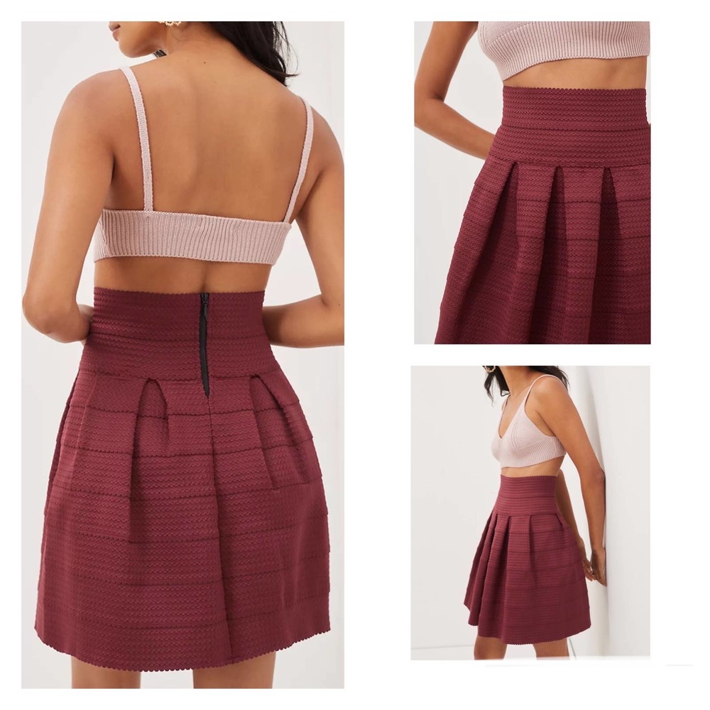 NEW Anthropologie Girls From Savoy Full Pleated Ponte Mini Skirt Size XS Small